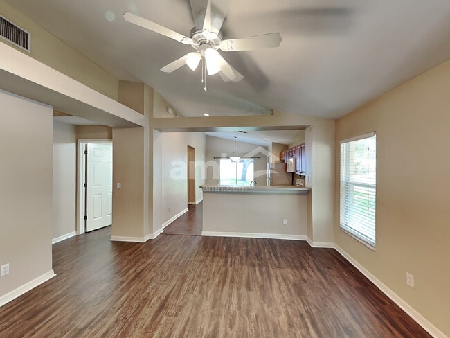 Photo - 11719 Crest Creek Dr