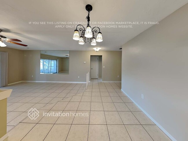 Photo - 221 Morgan Ct