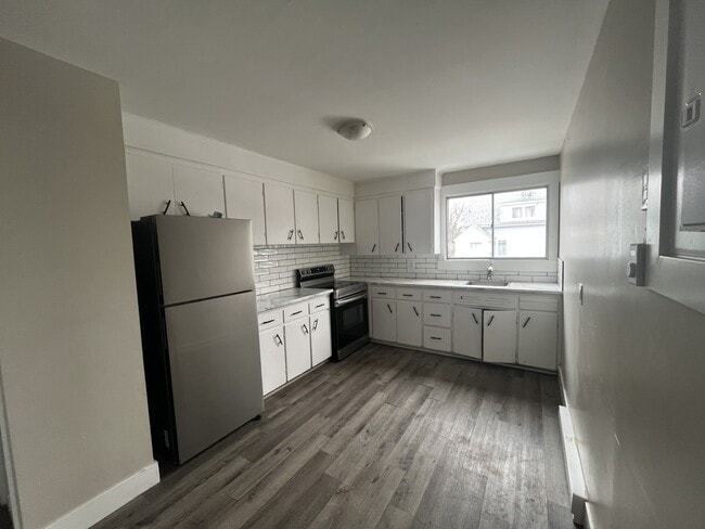 Photo - 46 Terris Ave Unité 1