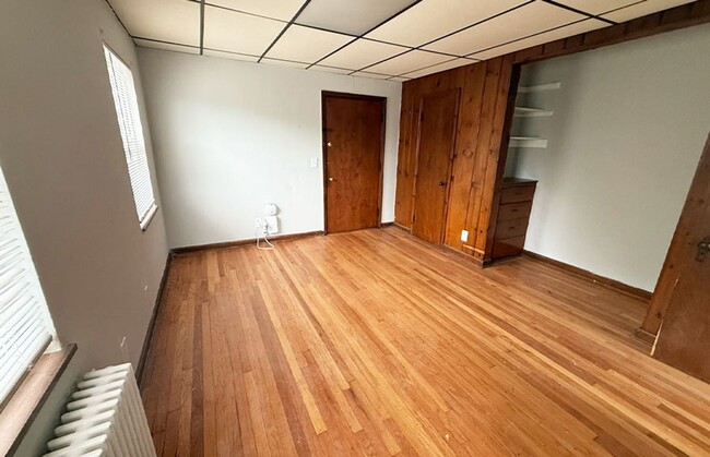 Photo - 960 Ludlow Ave Unidad 960-08