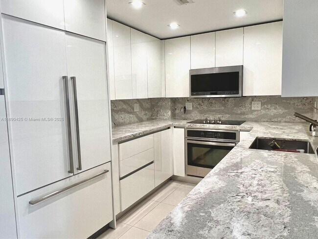 Photo - 1965 S Ocean Dr Unit 6C