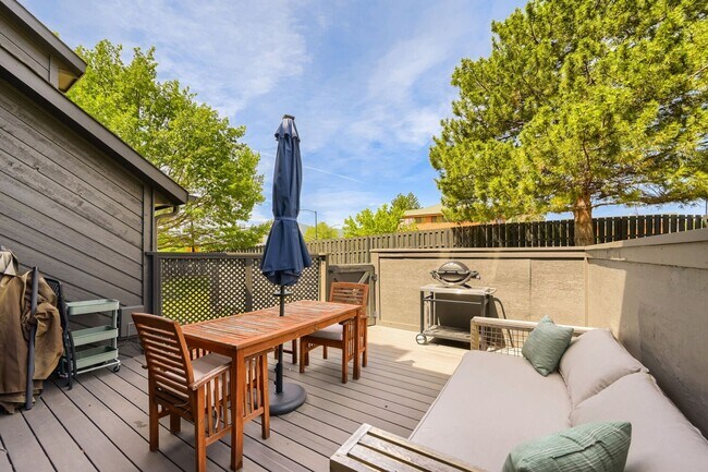 3015 Edison Ct