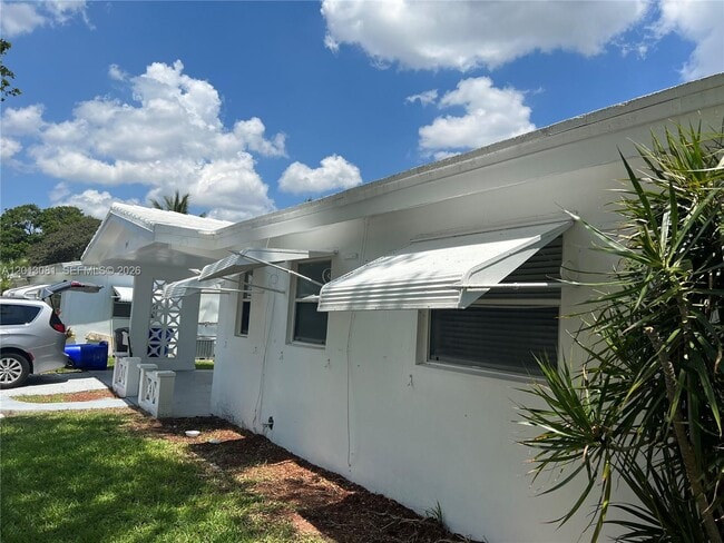 Photo - 145 NW 41st Ct