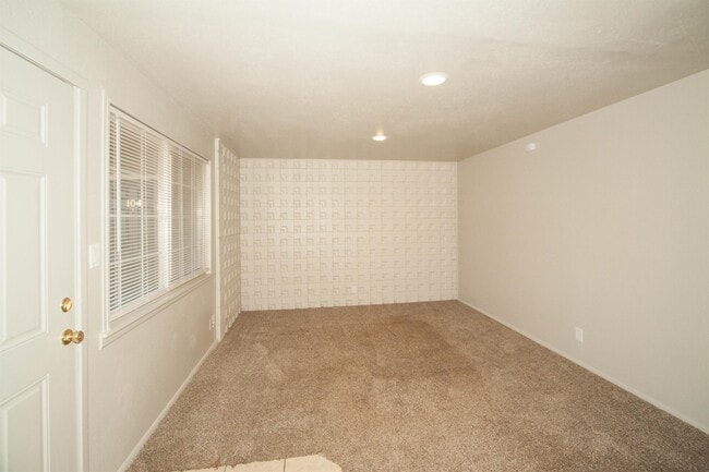 Photo - 109 S 9th St