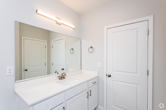 The W: 3BR, 3BA - 1,435 SF - Bathroom