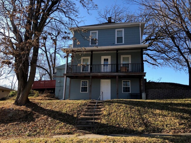 Large House Plattsmouth- with Garage - Large House Plattsmouth- with Garage