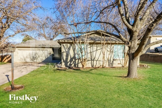Photo - 3500 Creston Ave