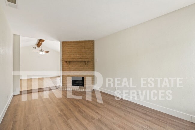 Photo - 9140 Nasreen Dr