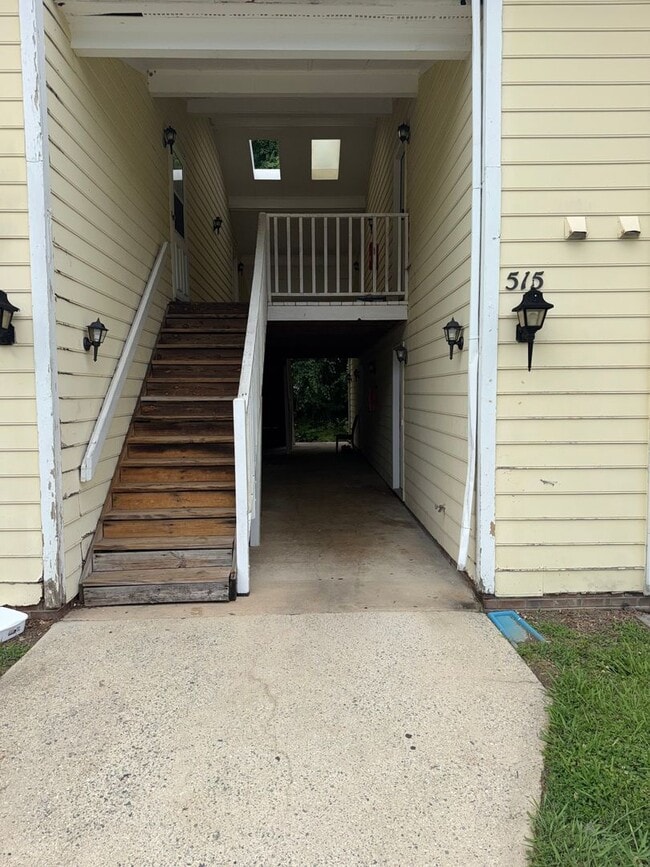 Building Photo - 515#C Unit 515#C