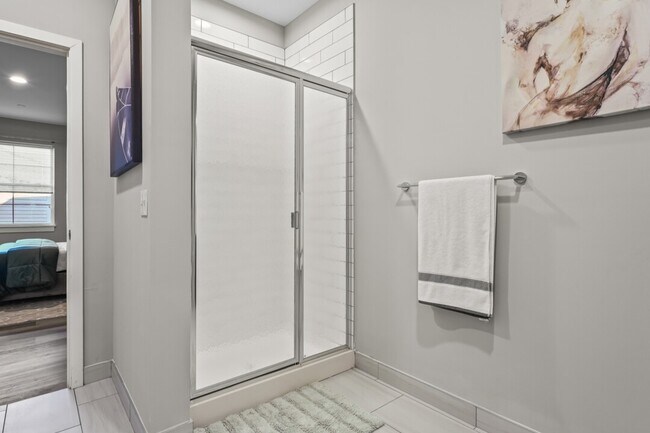 Photo - Forty South Ave