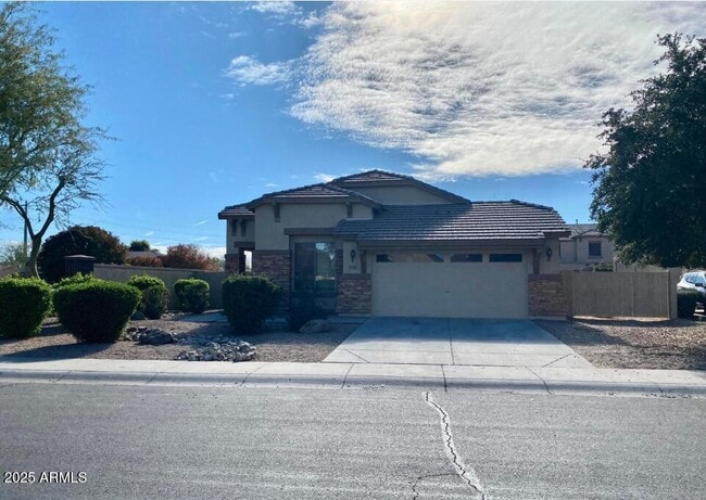 Photo - 3323 E Roadrunner Dr Casa