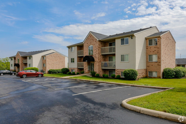 Building Photo - Deerfield Crossing Apartments