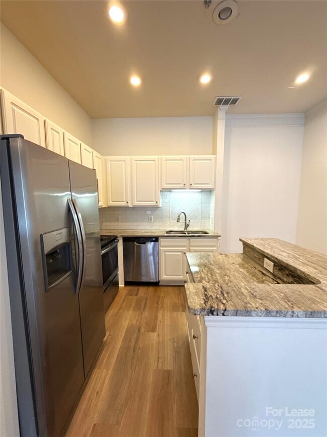 Photo - 719 Garden District Dr