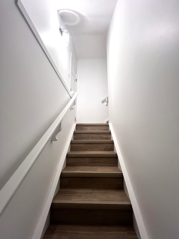 Photo - 22718-2282a 82a Ave NW Unit Lower