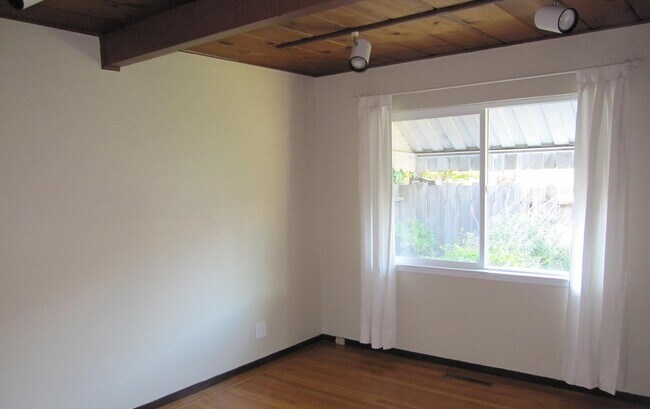 Photo - 1005 Miramonte Ave Unit B