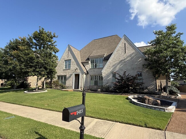 Photo - 1415 Ollie St