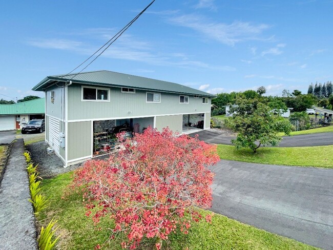 2 BD 1BA Home on Iwalani Street - 2 BD 1BA Home on Iwalani Street