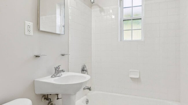 Photo - The Barrington Apartments