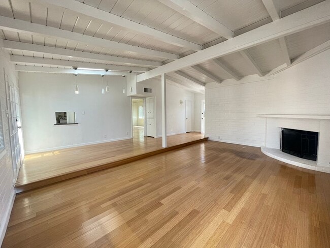 Photo - BEAUTIFUL HOME IN CENTER OF LAS VEGAS!