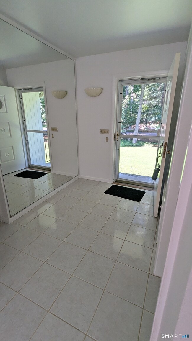 1139 Brookside Dr