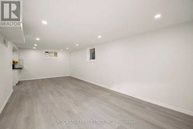 Photo - 60 Champlain Ave