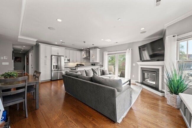 Photo - 11 Howell St Unit 2