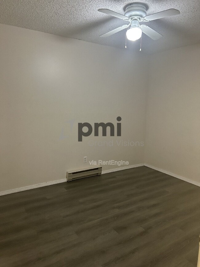 Photo - 24 W Buchanan Ave Unit 10