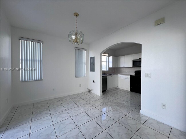 Photo - 15549 SW 40th St Unit 303