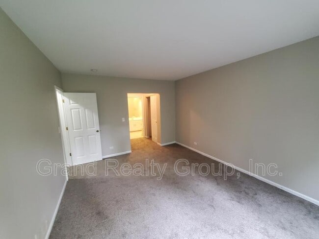 Photo - 1209 Chatham Ct