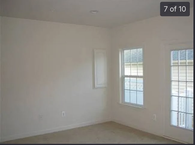 Photo - 4066 Finsbury Ln