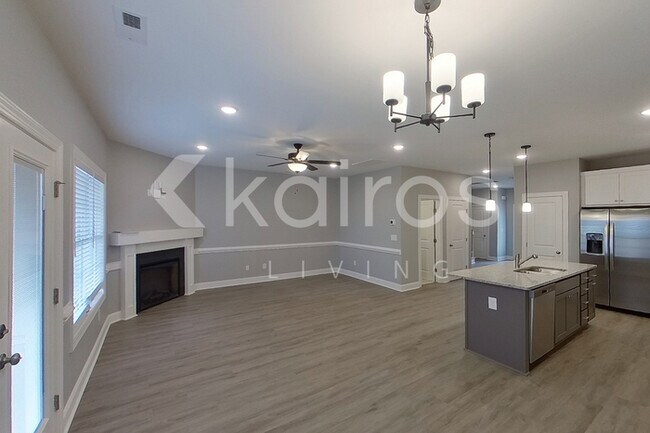 Photo - 3705 Oak Leaf Wy
