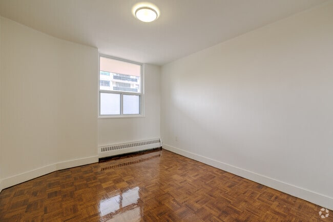 1BR, 1BA - 388SF - Cedarwood Suites