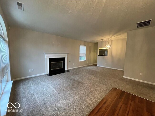 Photo - 1631 River Shore Pkwy