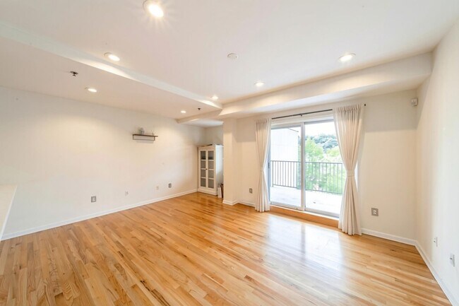 920 Jefferson St Unit 506