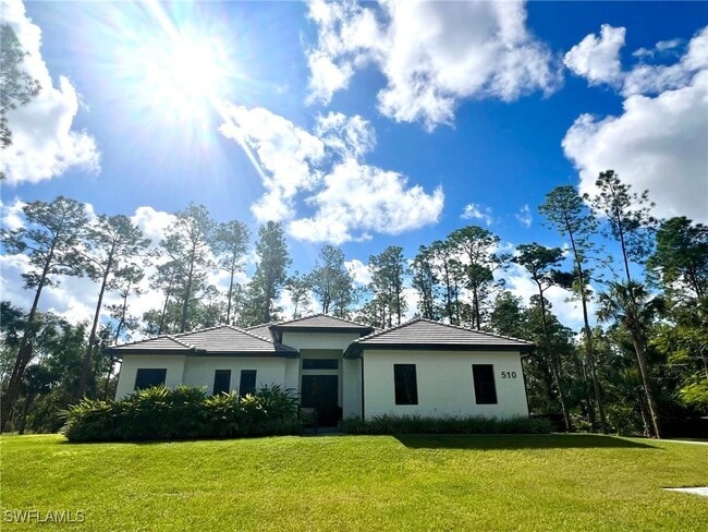 Photo - 510 12th Ave NE