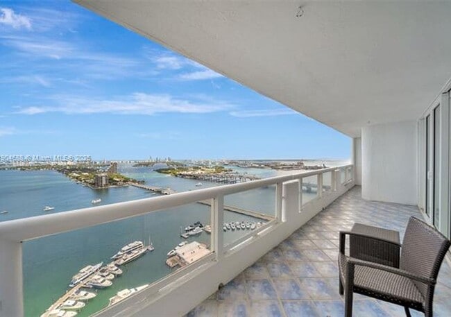 Photo - 1717 N Bayshore Dr Unidad A-3533