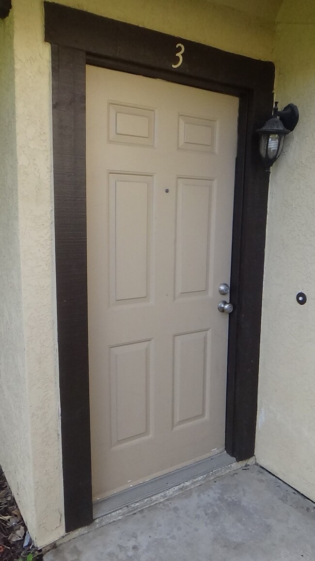 Front Door - 404 W Barton Ave Townhome