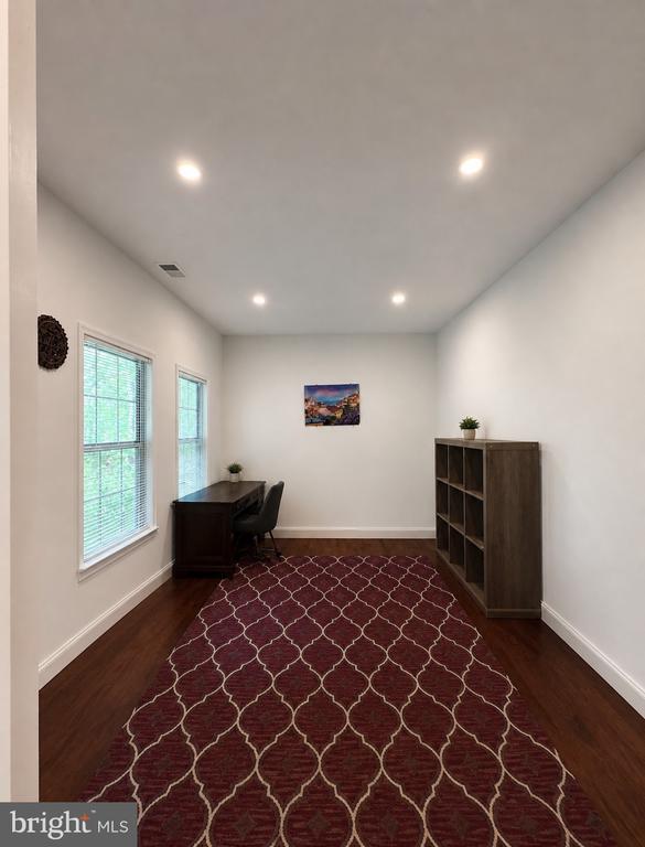 Building Photo - 2819 Otsego Dr