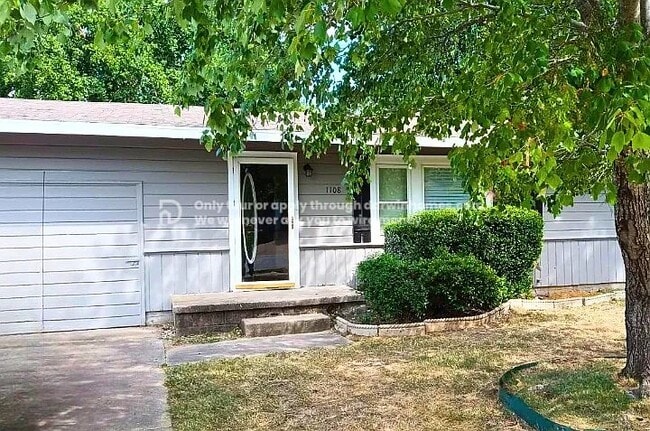 Photo - 1108 Oklahoma Pl