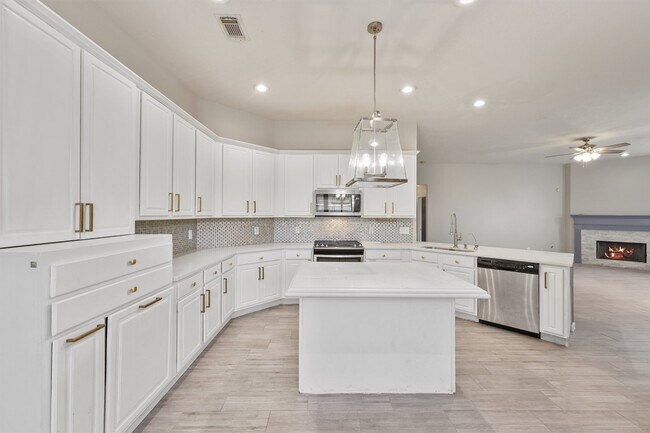 Photo - 7039 Fountain Lilly Dr