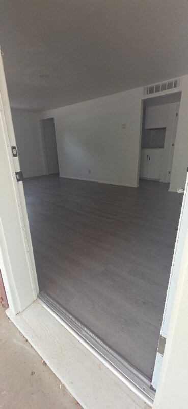 Photo - 105 A N Oliver Dr