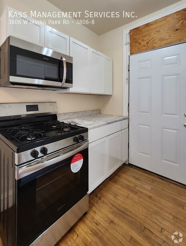 Building Photo - 3806 W Irving Park Rd Unit 3806-8 Rental
