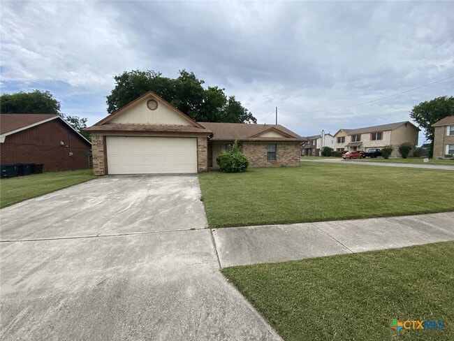 Building Photo - 414 Baumann Dr