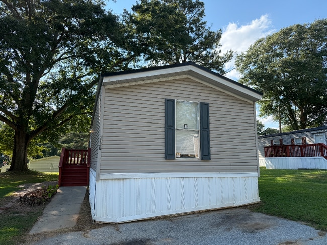 Building Photo - 1512 Hwy 54 W Rental