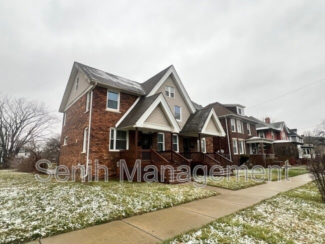 Photo - 421 Chandler St
