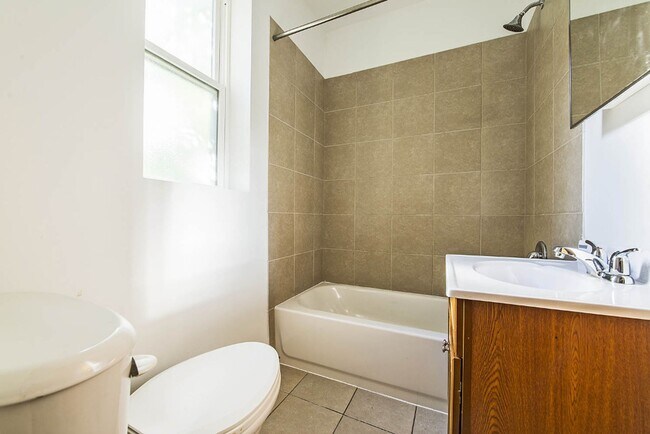 Photo - 723-25 N Central Ave Chicago, IL 60644