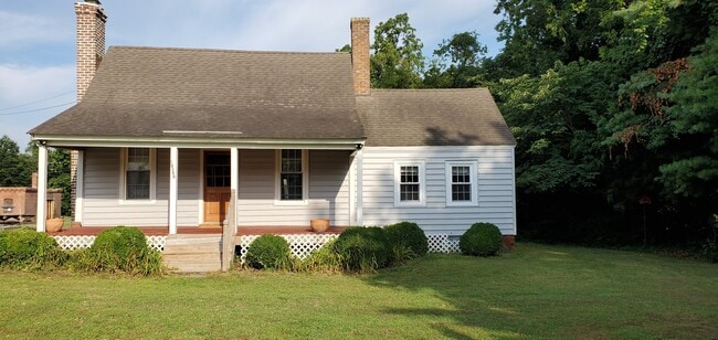 Building Photo - 16388Courthouse Road