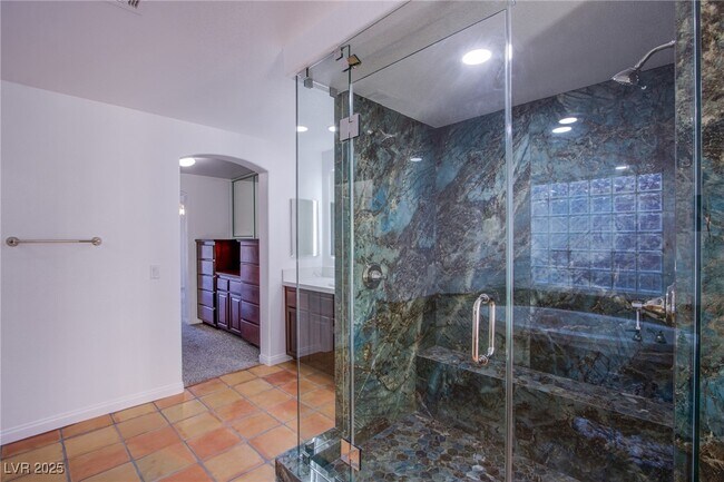 Photo - 9213 Grand Gate St