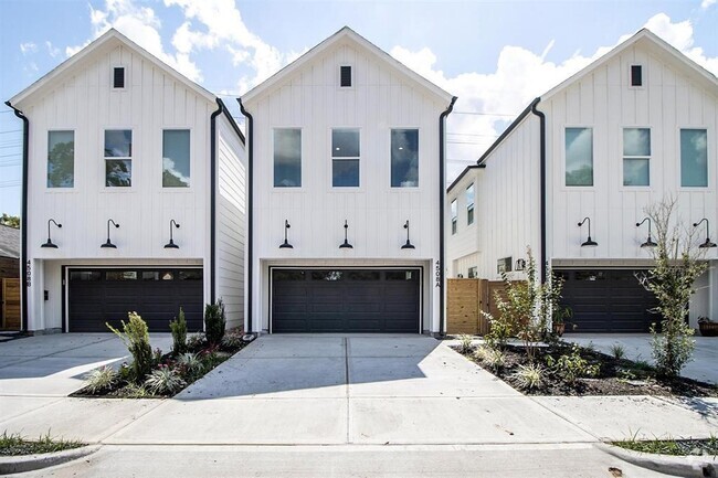 Building Photo - 4508 Hardy St Rental