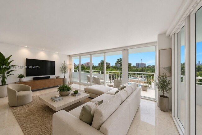 Building Photo - 400 South Pointe Dr Unit 409
